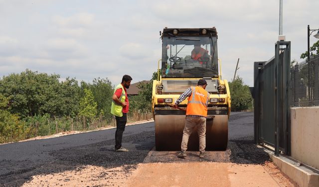 İzmit Belediyesinden Kabaoğlu’nda yoğun asfalt çalışması