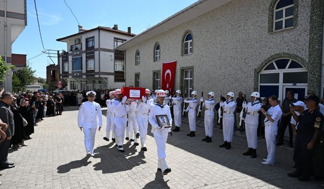 Piyade Er Serhat Gündüz  son yolculuğuna uğurlandı