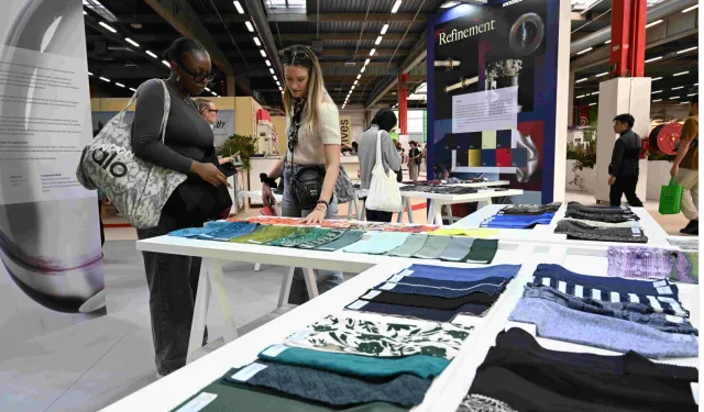 Bursa kumaşları Paris’te küresel vitrinlerde parladı