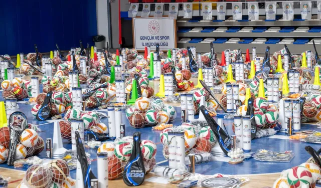 Malatya’da 300 okula spor malzemesi desteği