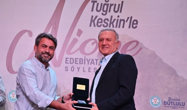 Murathan Mungan Manisa’da sanatseverlerle buluştu