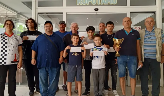 Muğlalı satranççıları Bulgaristan’dan madalyalarla döndü