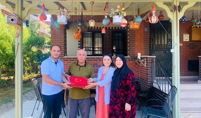 İzmit Belediyesi kahraman gazileri unutmuyor