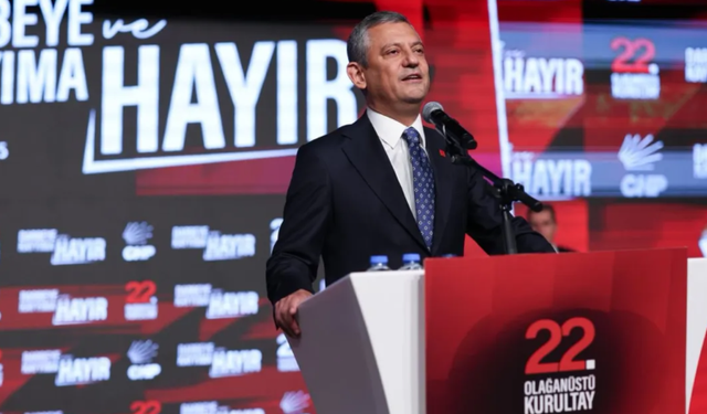 CHP'de tek aday olan Özgür Özel yeniden seçildi
