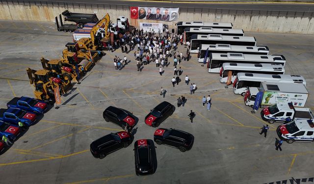 Gebze Belediyesi'ne 32 Yeni  Hizmet Aracı