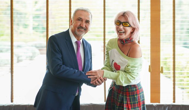 Hande Yener, meme kanserini nasıl yendiğini anlattı!