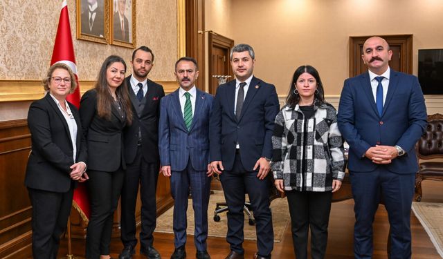 Vali Aktaş'tan DMD Kas Hastası Uras  Ege'ye Destek