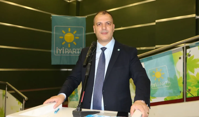 İYİ Parti'de Birol Elüstü yeniden seçildi