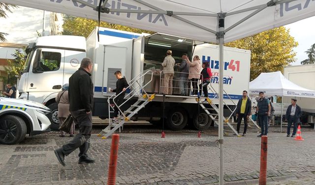 Hızır 41, tüm gücüyle deprem bölgesinde