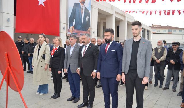 CHP Gebze’den Alternatif Çelenk Töreni