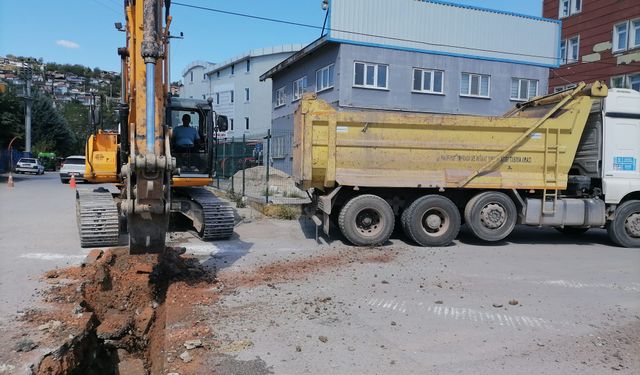 İSU, İzmit'te 6 mahallede çalışma yapıyor