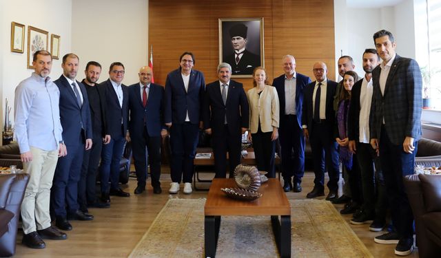 Lastik-İş ve IndustriALL Küresel Sendikası’ndan Ziyaret