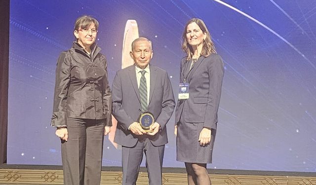 TÜSEB Sağlık Teknolojileri Prestij Ödülü Atabay’ın Oldu