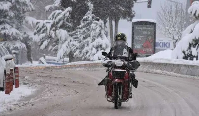 İstanbul'da ağır taşıt ve kuryelere 'kar' yasağı!