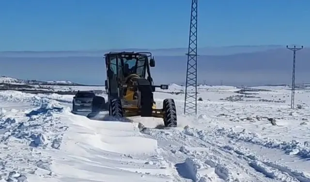 Malatya'da karla mücadele sürüyor