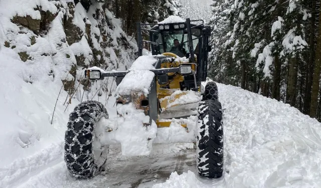 Trabzon'da 70 mahalle yolu ulaşıma kapandı