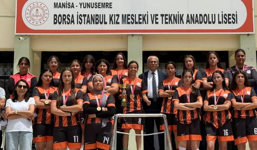 Borsa İstanbul Kız Meslek Lisesi Futsal İl Şampiyonu oldu