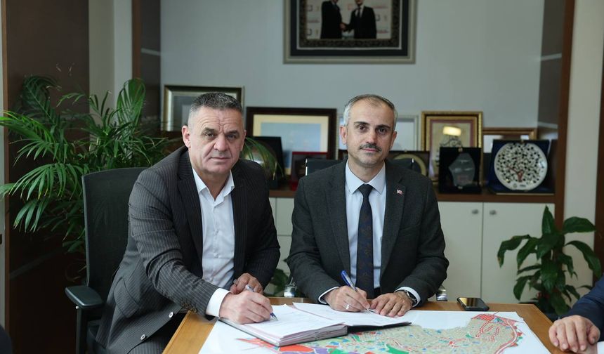 Çayırova Belediyesi’nde toplu iş sözleşmesi imzalandı