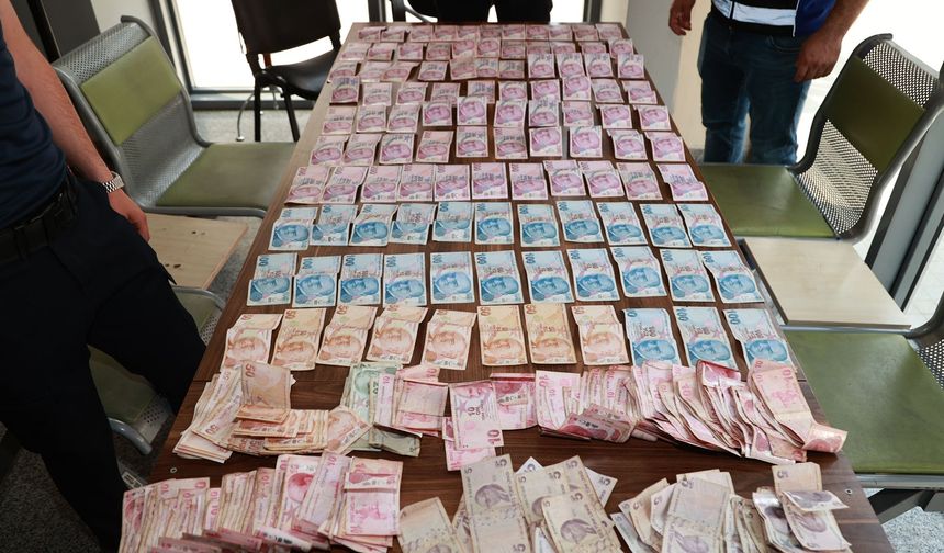 Gebze'de Dilencinin Üzerinden Çıktı!