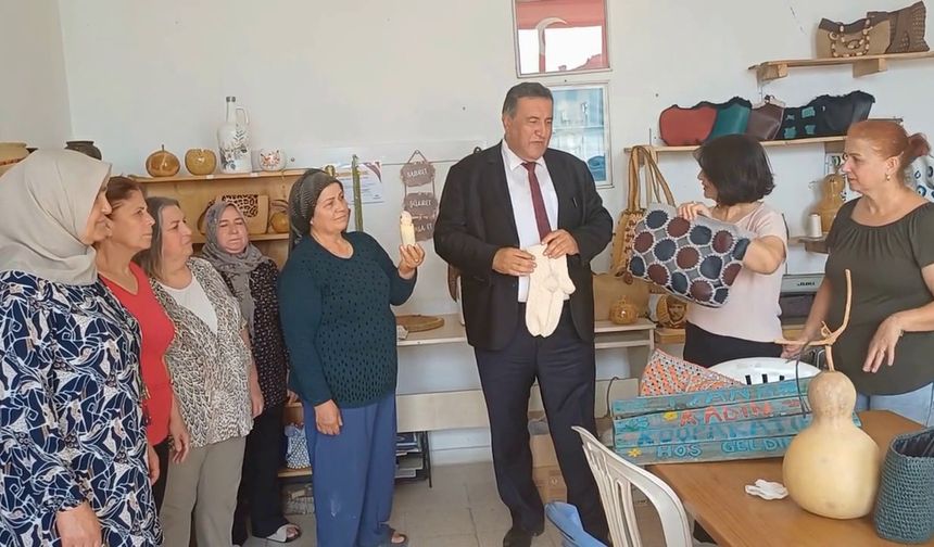 Kadın Kooperatifi, atıkları hediyelik eşyaya dönüştürüyor
