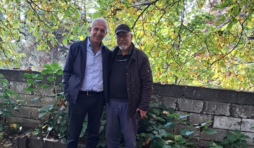 Asker arkadaşları 49 yıl sonra buluştu