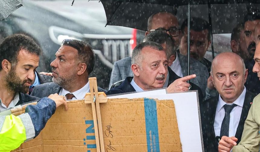 Büyükakın, sağanak yağış altında denetim yaptı