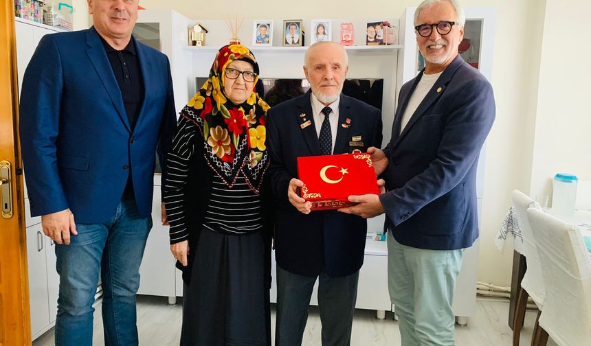 Derince’deki Kıbrıs Gazilerine vefa ziyareti