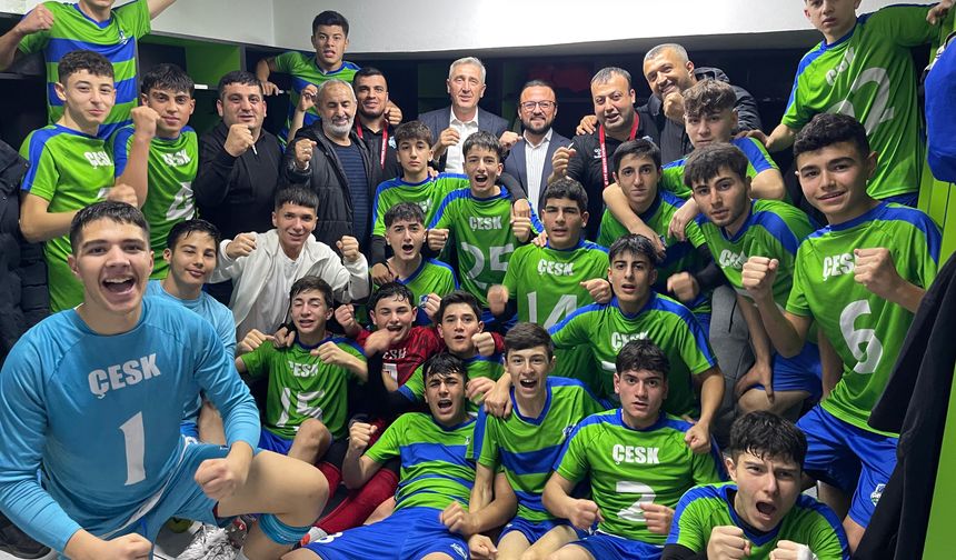 ÇESK u-16 Futbol Takımı 33 Puanla Şampiyon
