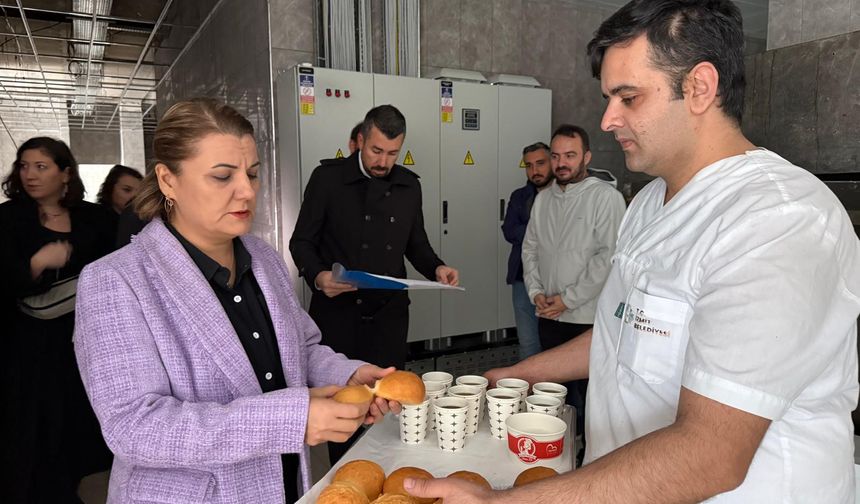 “Aşevi’mizi büyüterek daha fazla İzmitliye ulaşacağız”