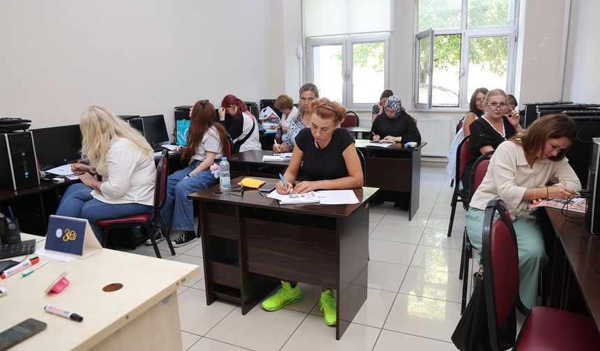 Yabancı dil KO-MEK’le öğreniliyor