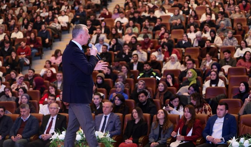 Başkan Büyükakın: Kocaeli, gençleri ile güçlenecek!