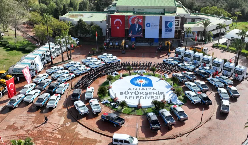 Antalya Büyükşehir Belediyesi araç filosunu güçlendirdi