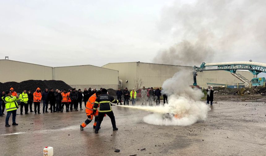 Büyükşehir İtfaiyesi'nden TCDD'ye yangın eğitimi