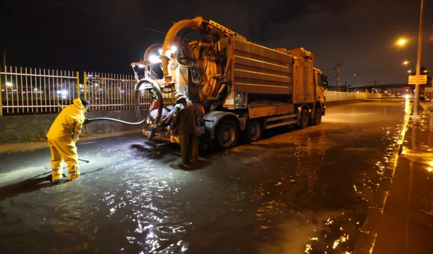 İzmir Büyükşehir tüm birimleriyle sahadaydı