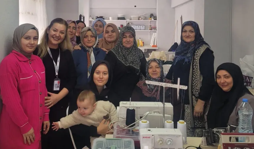 İZMEK'te kurs merkezlerinde sağlık eğitimi verildi